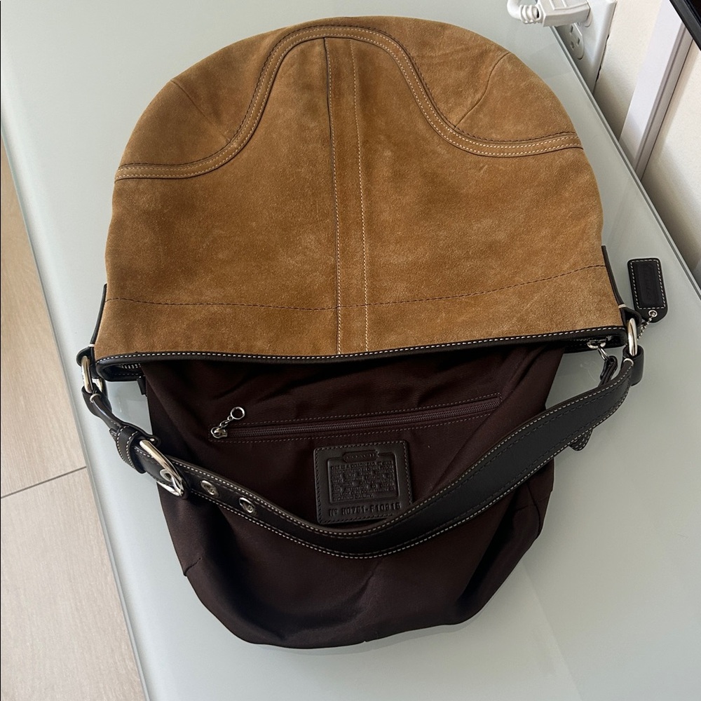 XL Coach SoHo Suede Hobo Shoulder Bag F10915 - Picture 6 of 6